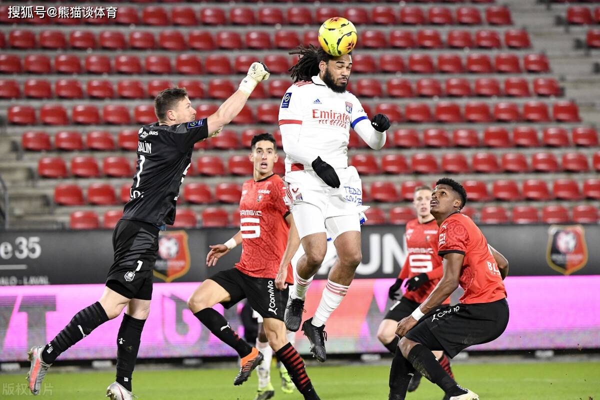 巴黎完胜瑞士，阿什拉夫点燃赛场