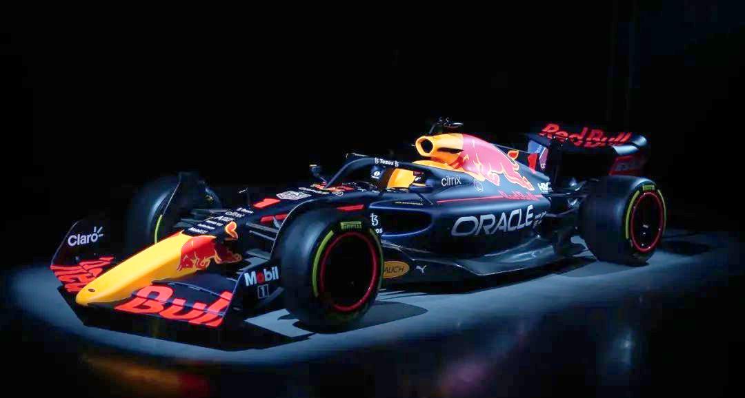 哈斯车队绝杀阿斯顿马丁,汉密尔顿点燃赛场 哈斯车队绝杀阿斯顿马丁,汉密尔顿点燃赛场