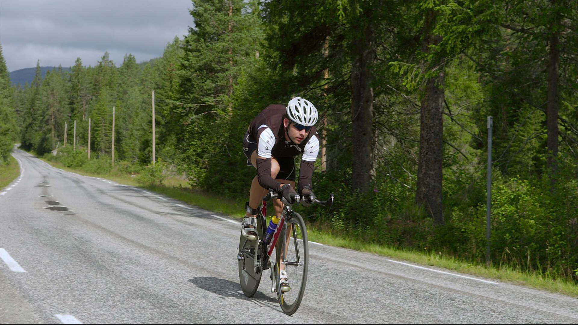 绿茵场与外交场,当英超争冠的规则博弈遇上爱尔兰的强行终结