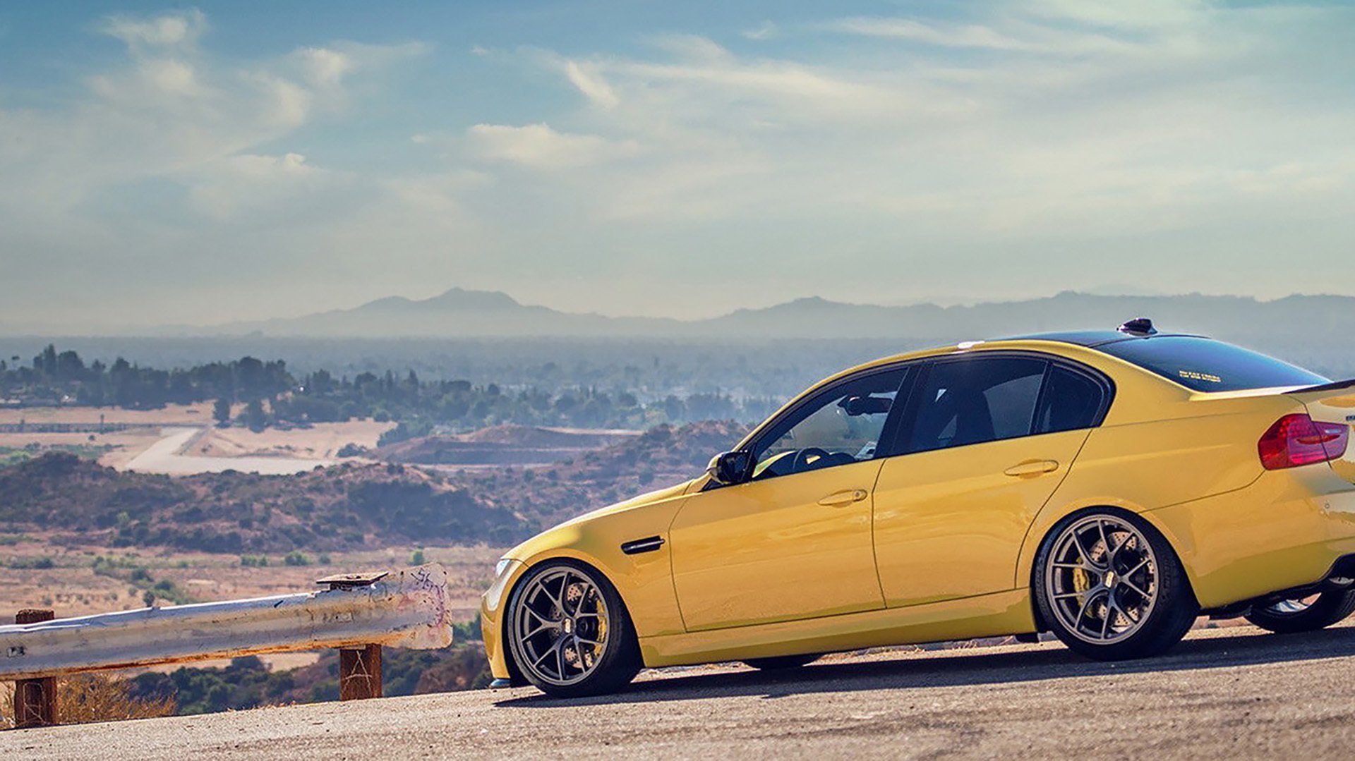 本泽马领军奏凯，智利压哨绝杀—国际足球友谊赛双星闪耀之夜