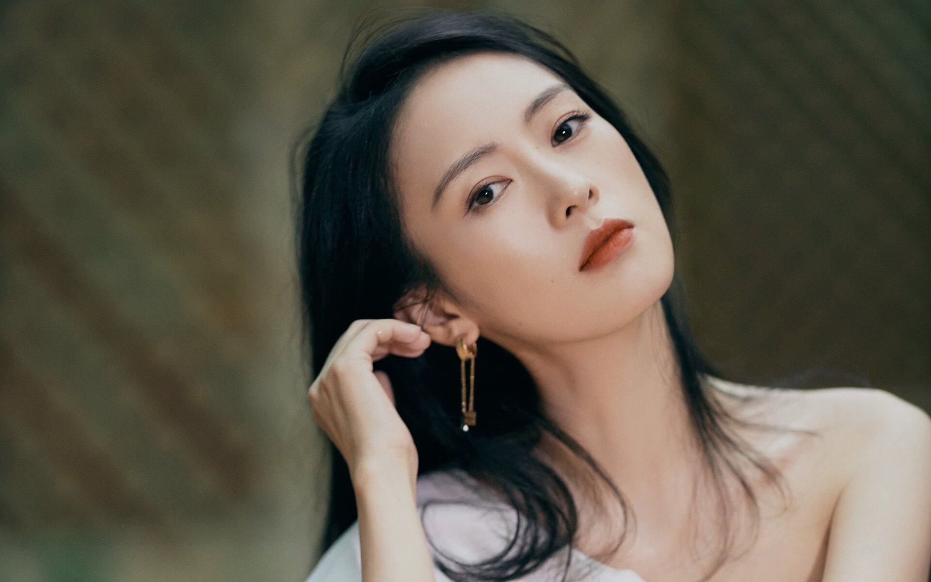 新王登基的序曲，当日本风暴碾过加纳，萨内如何定义B组的唯一法则